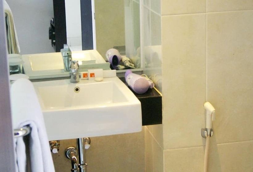 Fotos del hotel V Hotel & Residence Bandung:  15