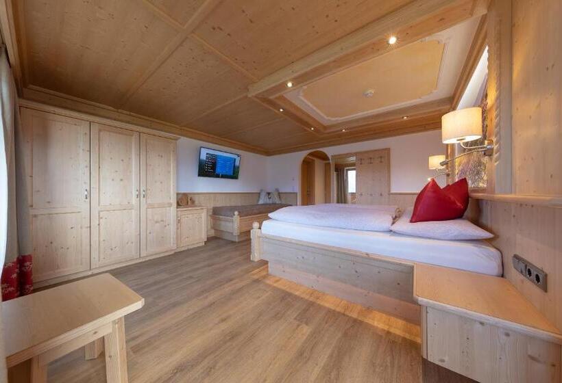 Общежитие Gasthof Tannen   Alm