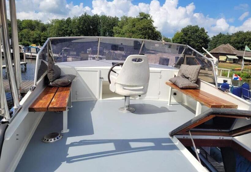 تختخواب و صبحانه Amsterdam Boat & Breakfast