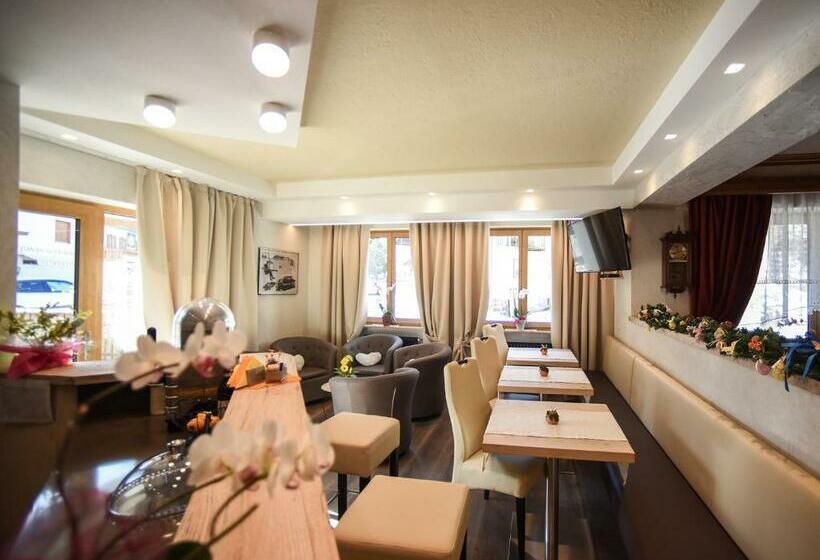 تختخواب و صبحانه Garní Emma