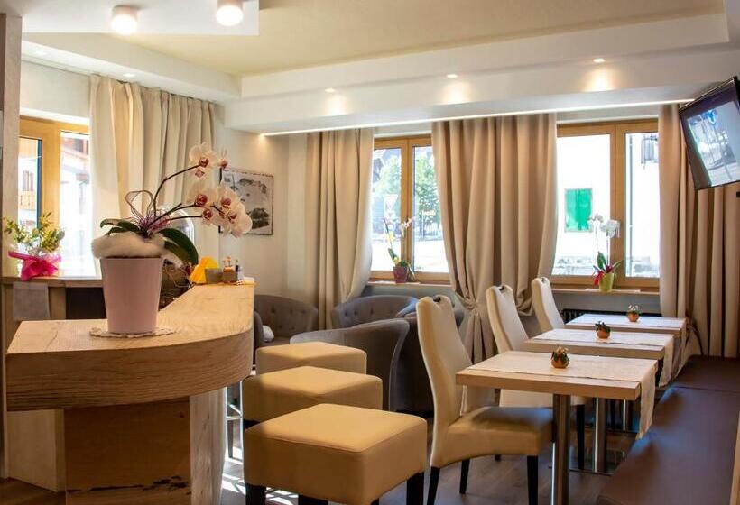 تختخواب و صبحانه Garní Emma