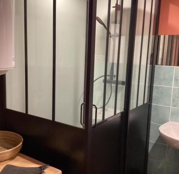 تختخواب و صبحانه Maisonnette Nantes