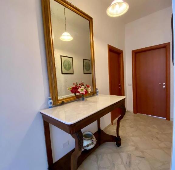 تختخواب و صبحانه Residenza Porta Di Mare