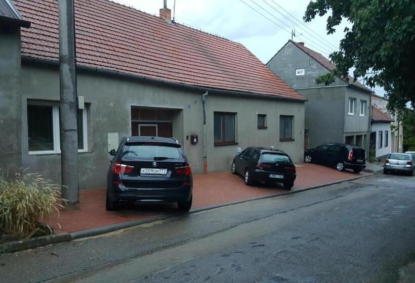 민박 Ubytování Němčičky
