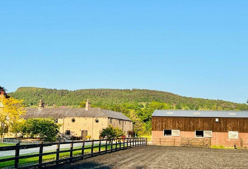 هتل The Saddlery Cheshire