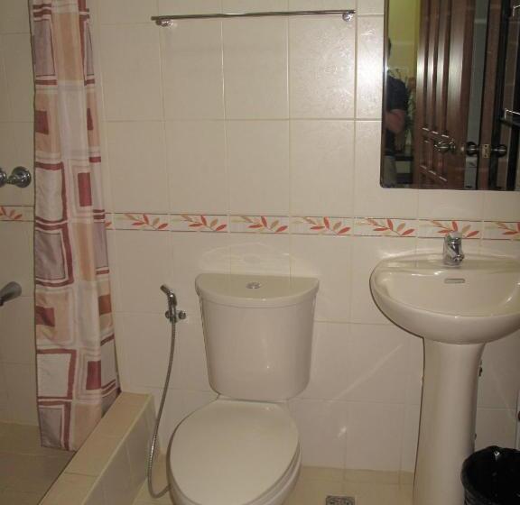 Makati Suites At Travelers Inn