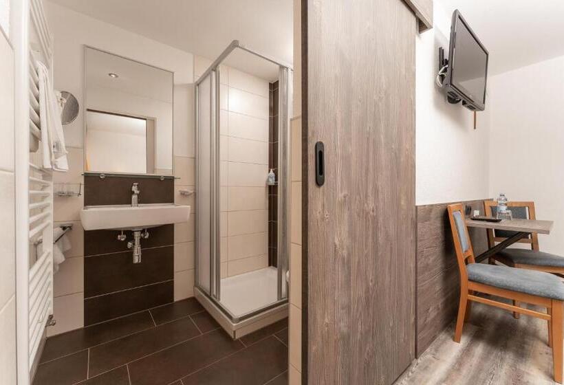 پانسیون Alpenliebe