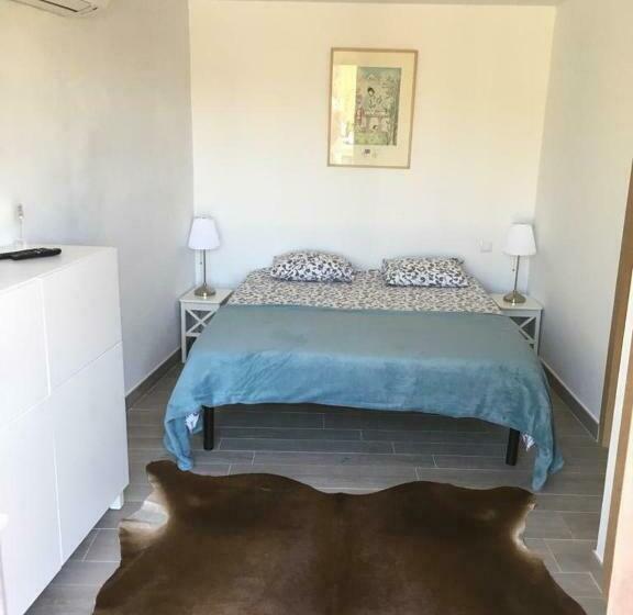 بنسيون La Luna