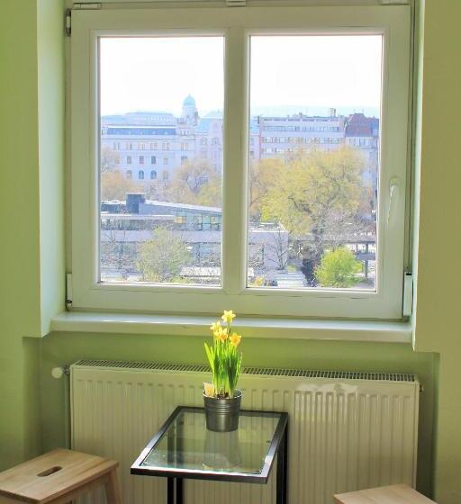 پانسیون Lidi Guesthouse