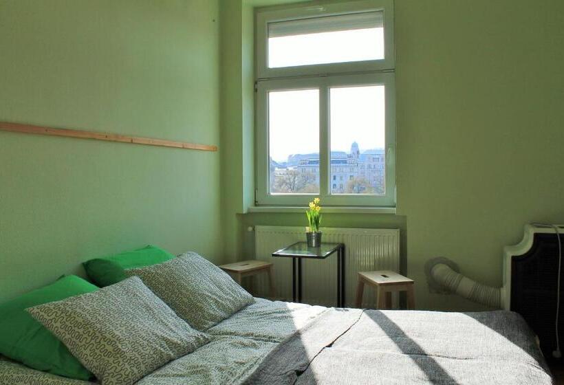 پانسیون Lidi Guesthouse