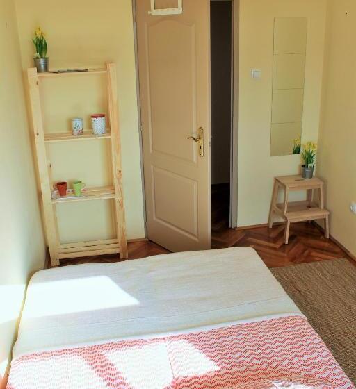 پانسیون Lidi Guesthouse