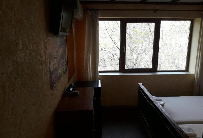 پانسیون Rooms43