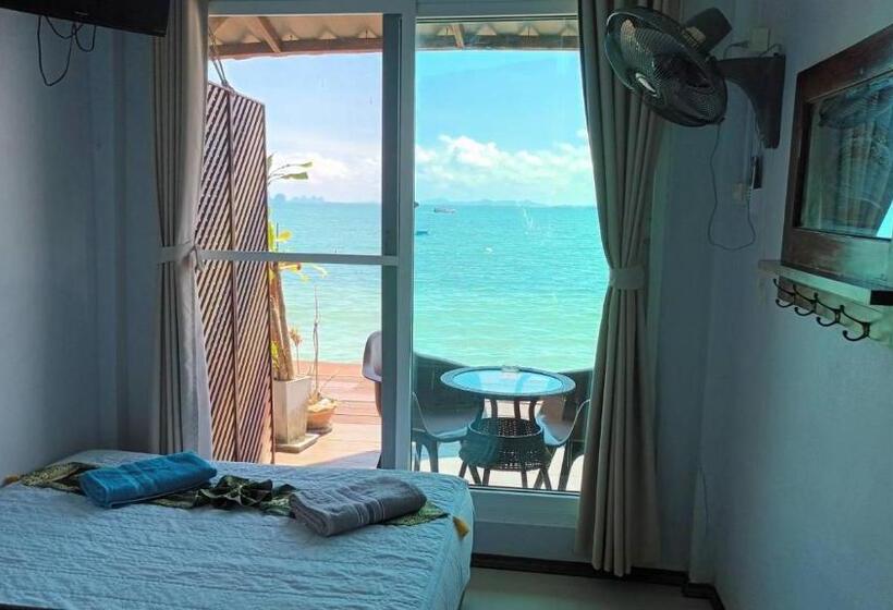 پانسیون Seaside Home