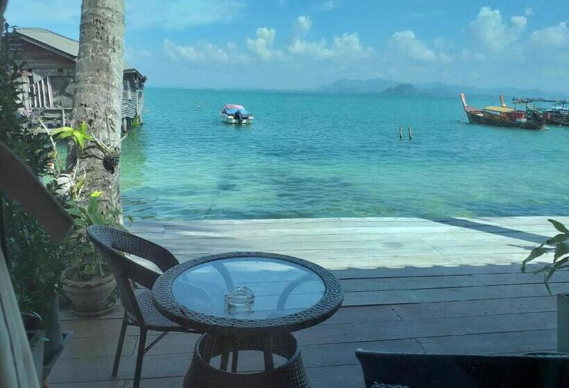 پانسیون Seaside Home