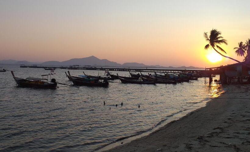 پانسیون Seaside Home