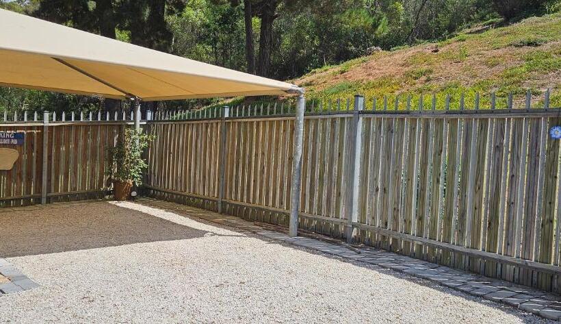 پانسیون The Holliday Pad