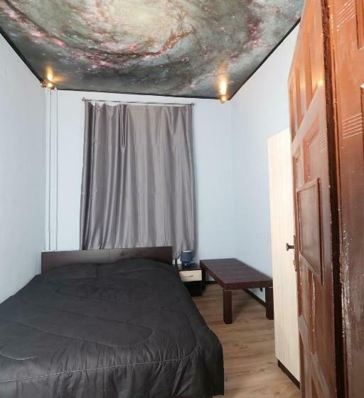 پانسیون Top Center Very Comfortable Private Room