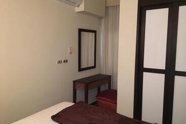Porto South Beach Royal Sea View Families صف اول بحر مباشر