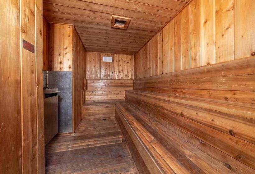 483 Steps To The Slopes Canyon Lodge   Cozy Renovated Mammoth Townhome