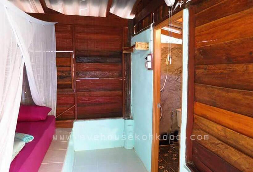 هاستل Eve House Koh Kood