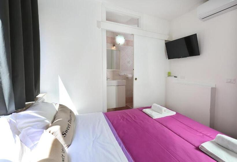 تختخواب و صبحانه Casa Fresta
