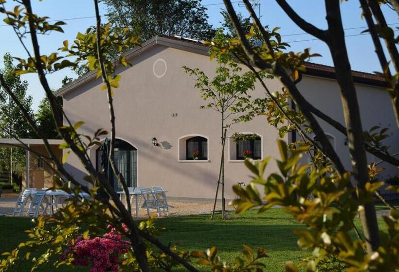 Bed and Breakfast Casa Vacanza E Per Lavoro Tessyhouse