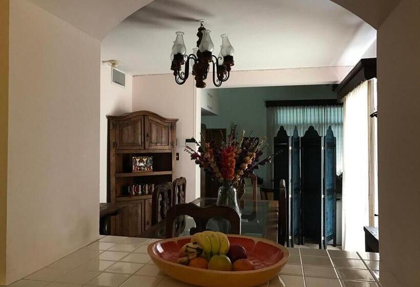 تختخواب و صبحانه La Posada Del Tepeyac