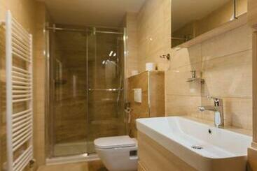 پانسیون Apartment Ledrar