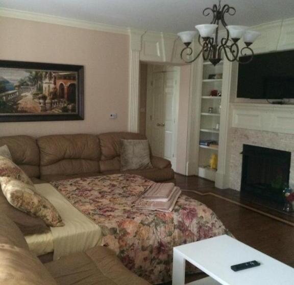 پانسیون Casa Iulia