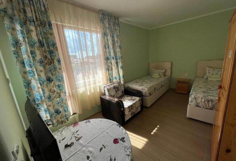 پانسیون Daniel Guest House