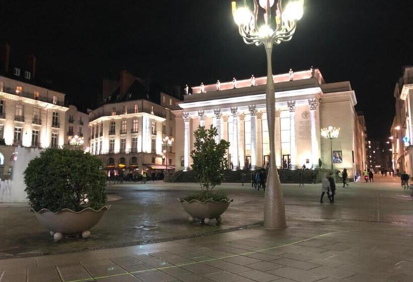 پانسیون La Maison D Hôtes Nantes Centre
