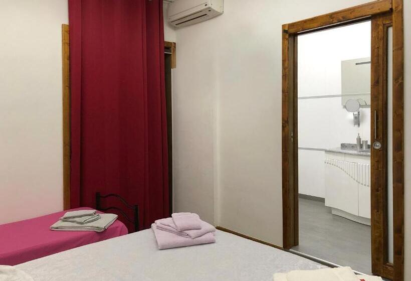 بنسيون Monterussi Bed And Breakfast