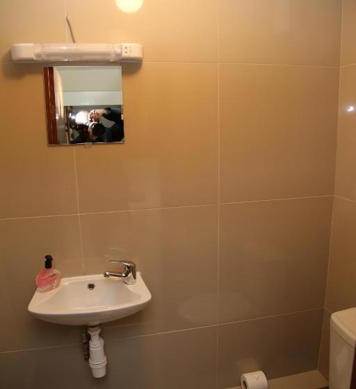 پانسیون Victorin House   All Rooms Are En Suite