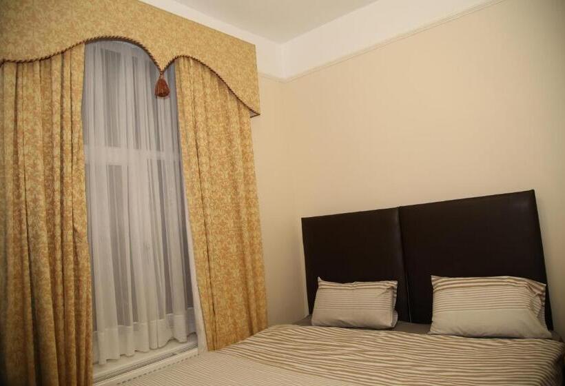 پانسیون Victorin House   All Rooms Are En Suite