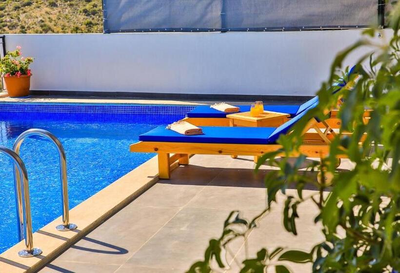 Villa Summery