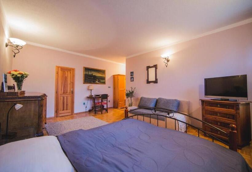 هاستل Penzion U Papoušků