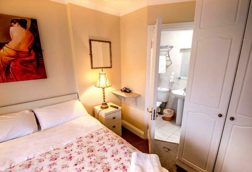 تختخواب و صبحانه Urban Nest Townhouse