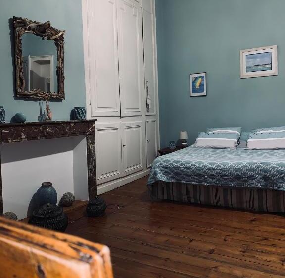 تختخواب و صبحانه Chambres D Hôtes Les Foulons