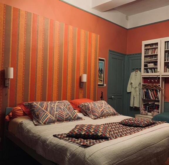 تختخواب و صبحانه Chambres D Hôtes Les Foulons