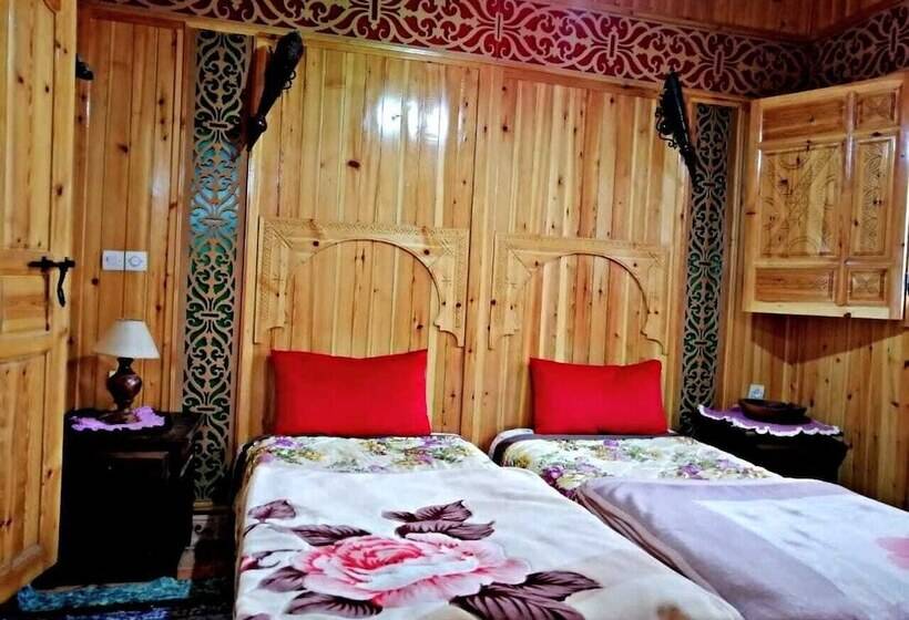 تختخواب و صبحانه Gite Tizi Mizik