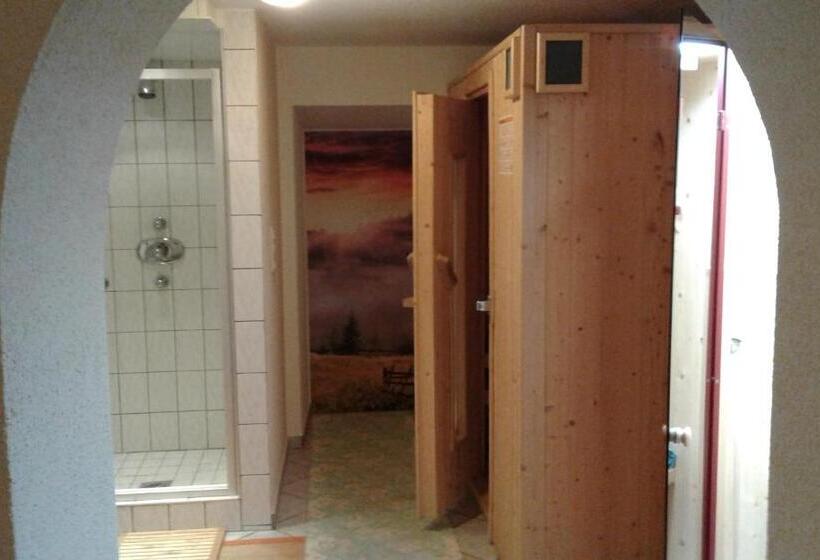 تختخواب و صبحانه Gästehaus Helga