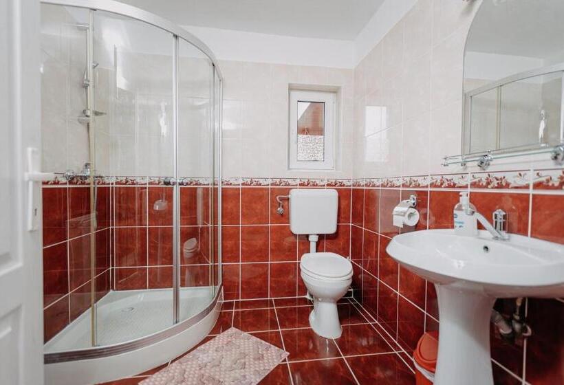 مبيت وإفطار Kaffai Panzio