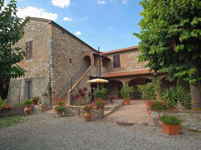 هتل Agriturismo L Agresto