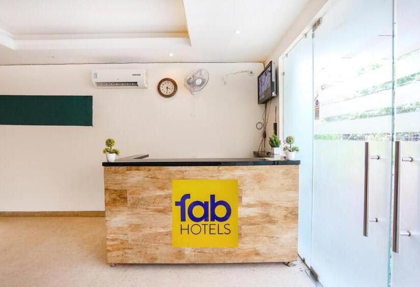 Fabhotel Royal Touch Patel Nagar