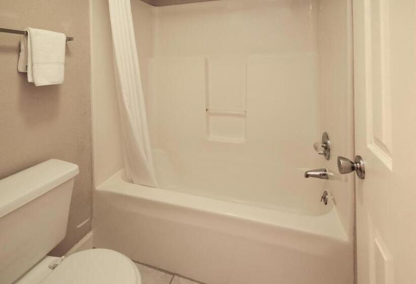 هتل Mountain Aire Inn Sevierville  Pigeon Forge