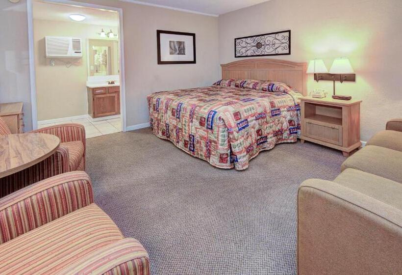 هتل Mountain Aire Inn Sevierville  Pigeon Forge