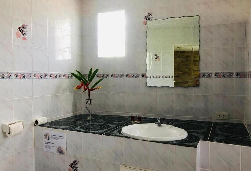 پانسیون Angelot Villa