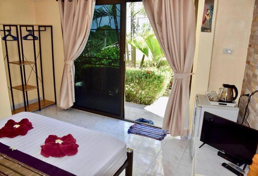پانسیون Angelot Villa