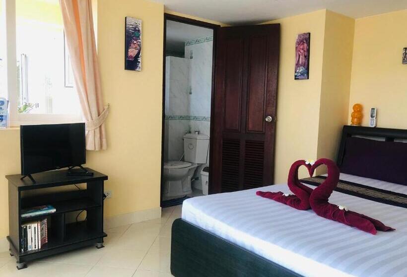 پانسیون Angelot Villa
