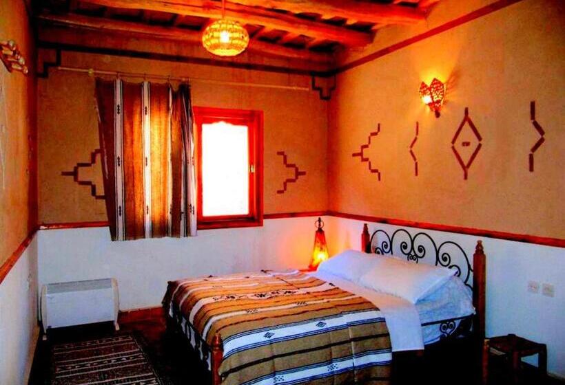 پانسیون Auberge Des Peupliers Café Restaurant